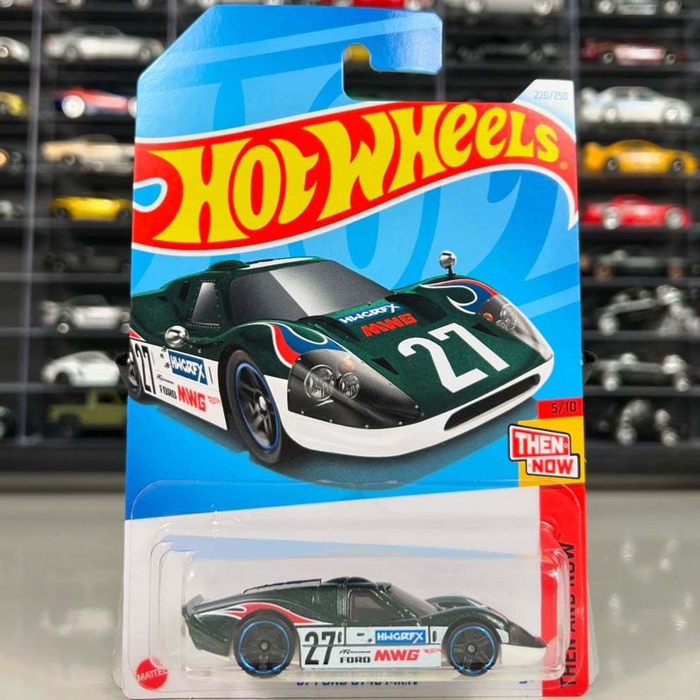 Hot Wheels 67 Ford GT40 MK.IV Then And Now Green #220 Mainline 2024
