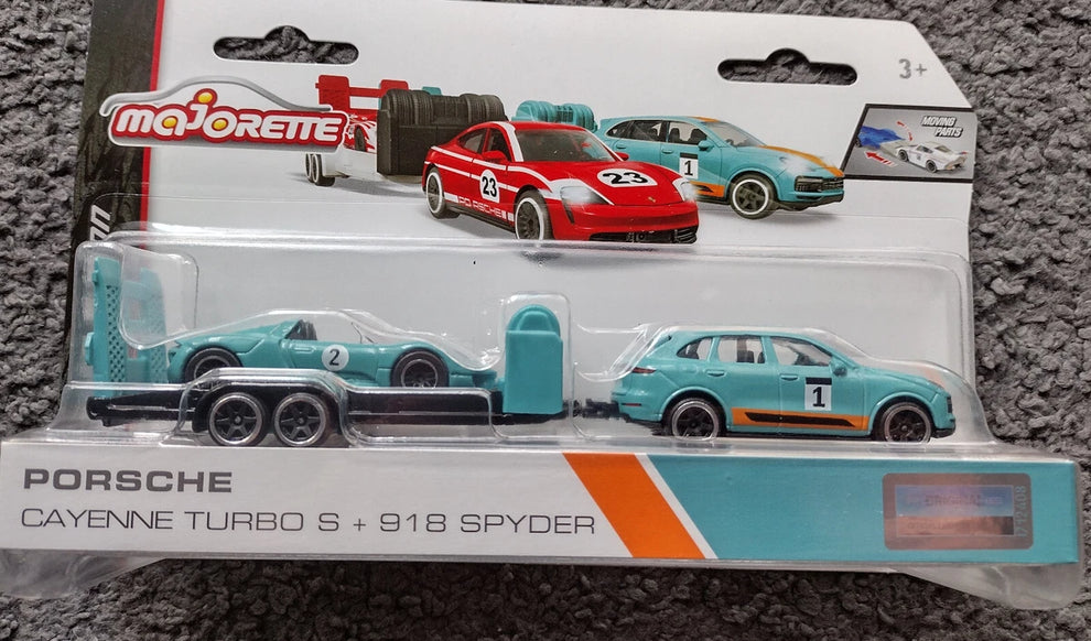 Majorette Porsche Race Trailer Set - Cayenne Turbo S & 918 Spyder
