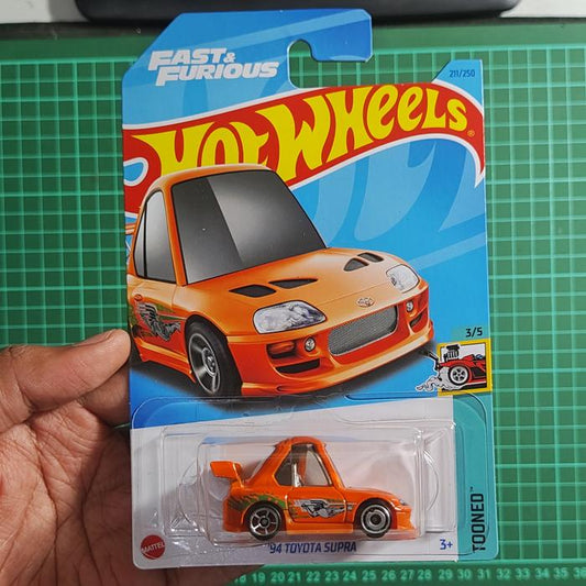 Hotwheels Error toyota supra tooned fast and furious ( ban velg depan)