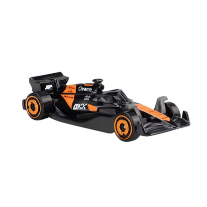 Hot Wheels Toy Cars Formula 1 5-Pack, Set of 5 1:64 Scale Die-Cast Vehicles Featuring F1 Racing Team Decos, Collectible Race Cars