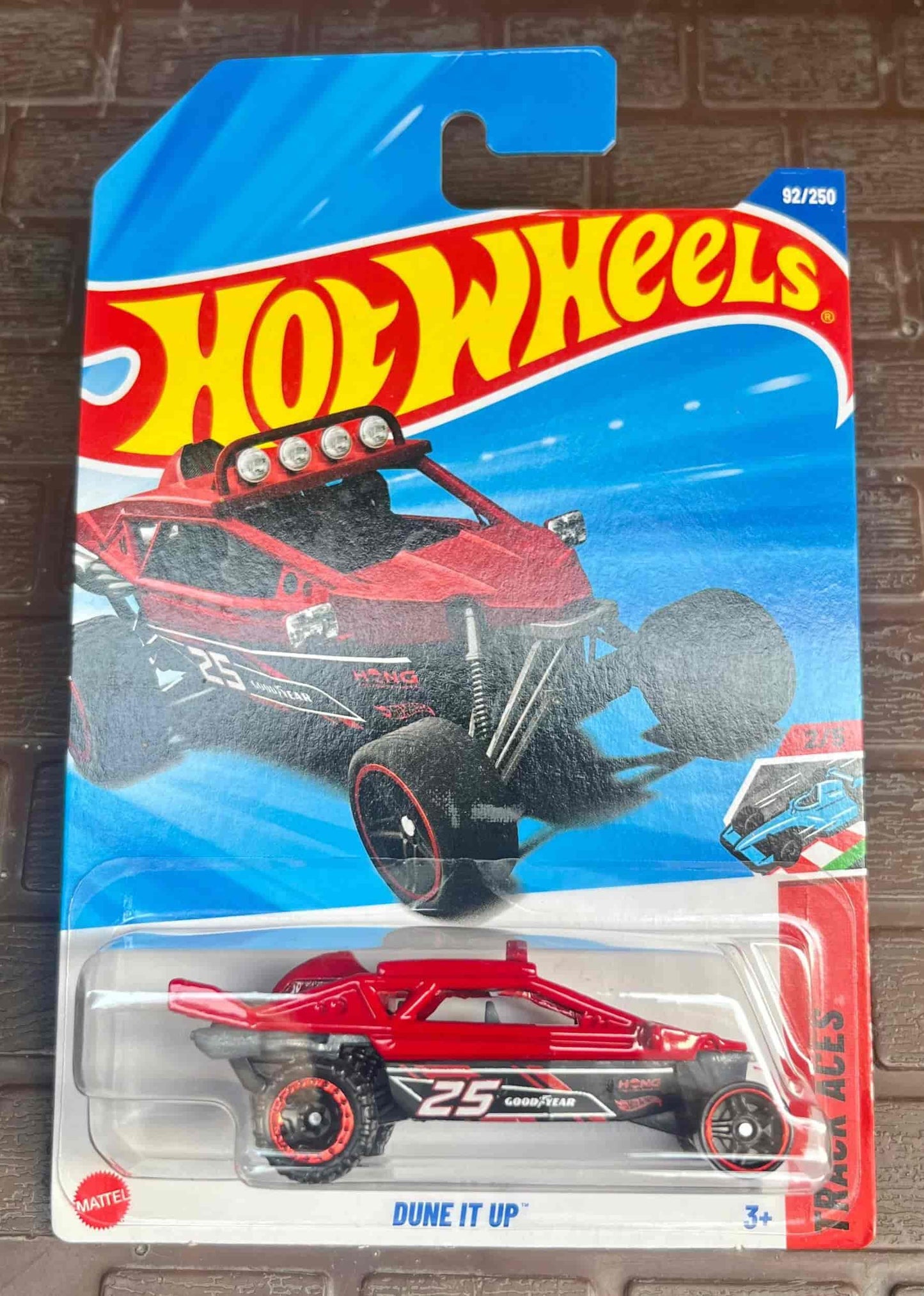 2025 HotWheels Dune It Up (Red) #2) Track Aces Series MOC